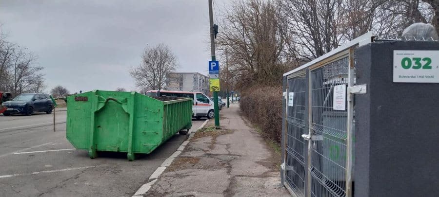 Container verde pentru deșeuri voluminoase în Constanța pe str. Fântânele Container verde pentru deșeuri voluminoase în Constanța pe str. Fântânele